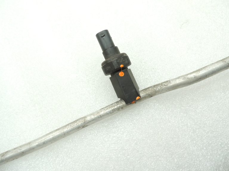 Oriģinālā BMW F06 F07 F10 F10 F11 F12 Gaisa kondicionēšanas šļūtene 64539120003