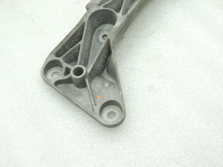 Oriģinālā BMW F20 F21 F22 F22 F30 F31 F34 pārnesumkārbas tilta pārnesumkārbas stiprinājums 22316859417