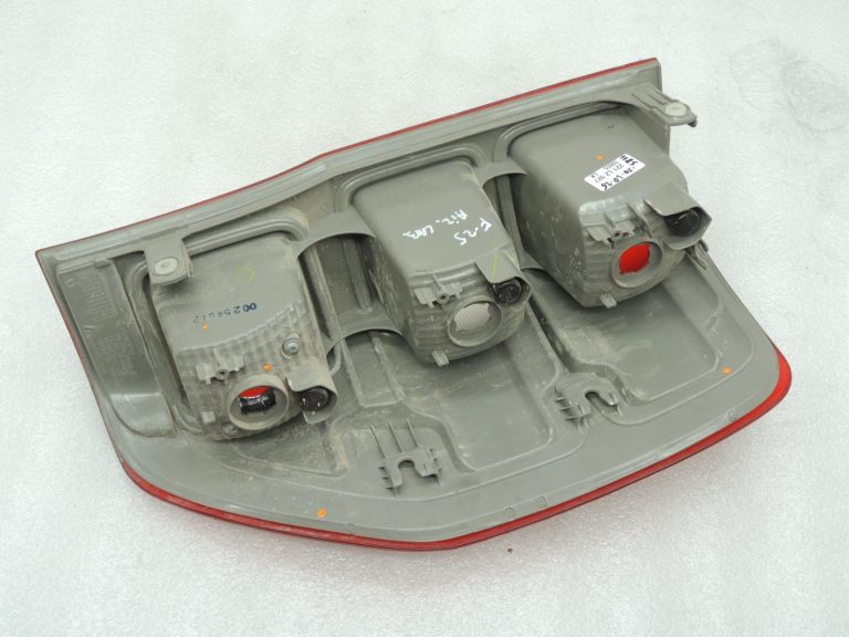 Ford Ranger P375 TKE aizmugurējais kreisais lukturis EB3B-13405-MA DEPO