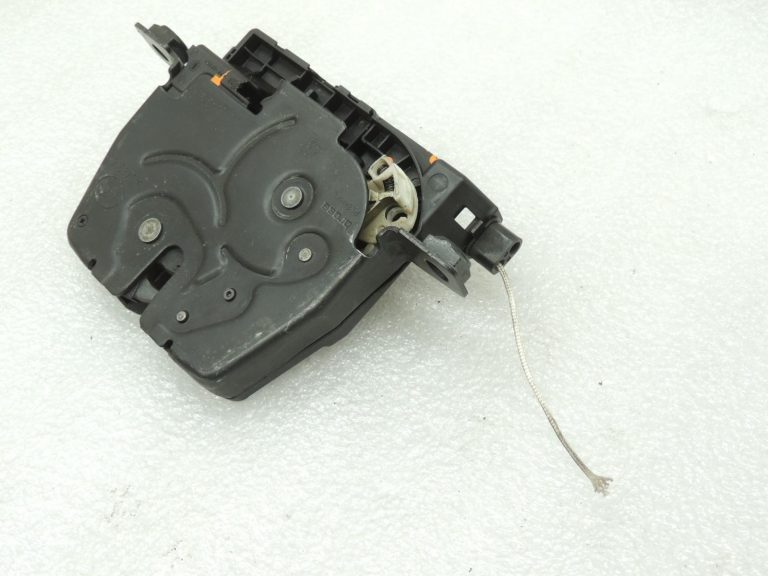Oriģinālā BMW F31 F07 F10 F10 F01 F15 F01 aizmugurējo durvju slēdzene 7269543 51247269543