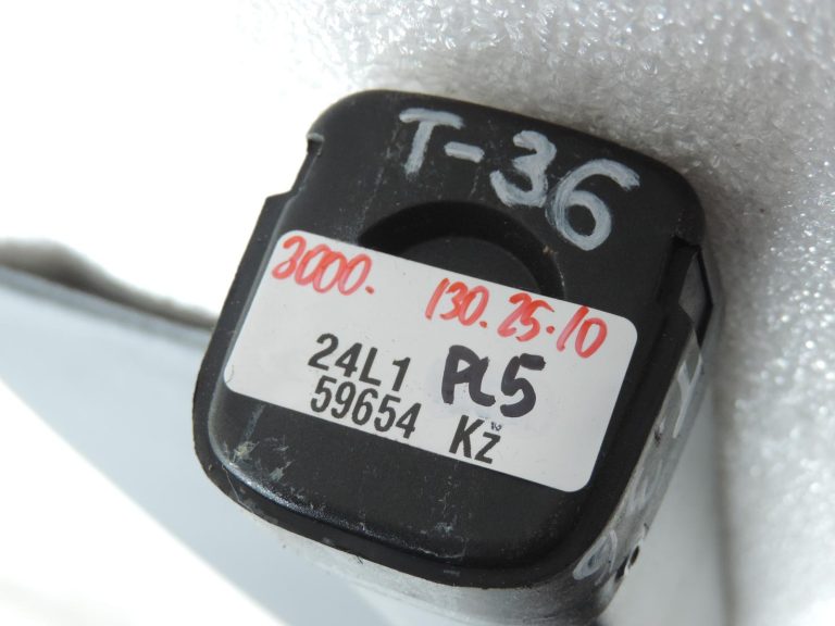 Oriģināls 2002-2007 Toyota Corolla E12 Station wagon nodalījuma pārsegs rullis