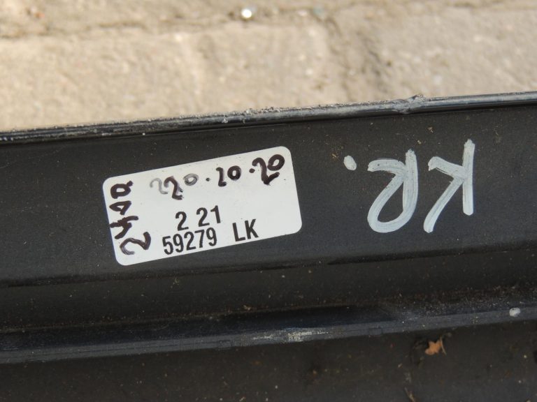 Oriģinālā BMW 5. sērijas F10 F11 sānu Slieksnis kreisajā pusē BLACK II 668
