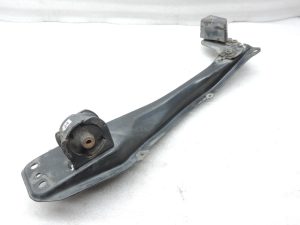 Oriģinālā 2004-2009 Toyota Corolla Verso AR10 motora stiprinājuma šķērssijas konstrukcija