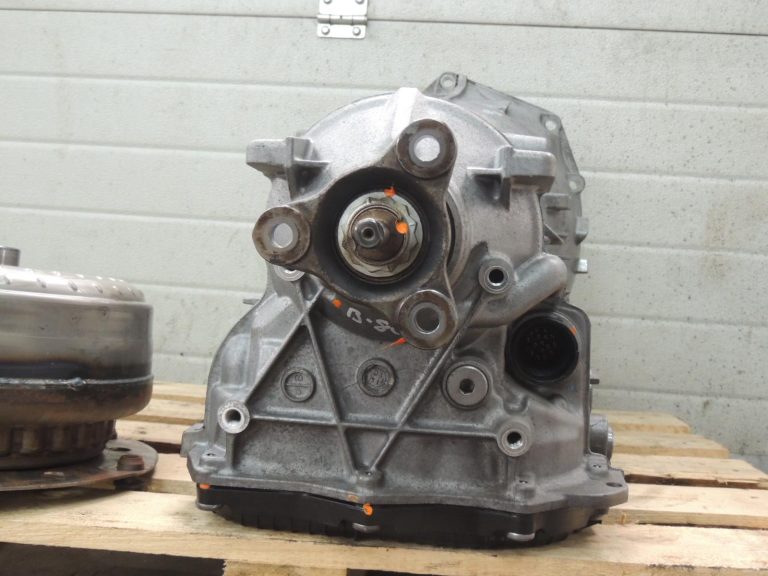 BMW F20 F20 F21 F22 F30 F30 F31 F32 F34 Automātiskā transmisija GA8HP50Z