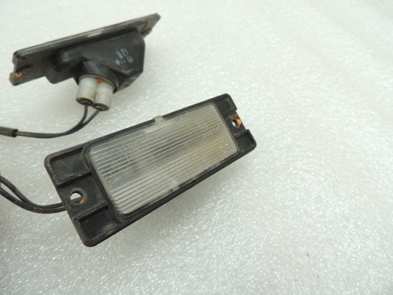 Mitsubishi Pajero V7 V6 Numura apgaismojums ar lukturu turētāju MB859364