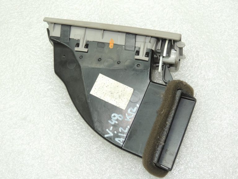 Volvo V60 I 2.0D Ventilācijas režģis B-pilona kreisajā pusē 39802475