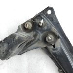 Oriģinālā 2004-2009 Toyota Corolla Verso AR10 motora stiprinājuma šķērssijas konstrukcija