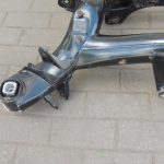 Oriģinālā BMW F30 F31 F33 F33 F36 aizmugurējā tilta sijas aizmugurējā tilta sijas 33316792507