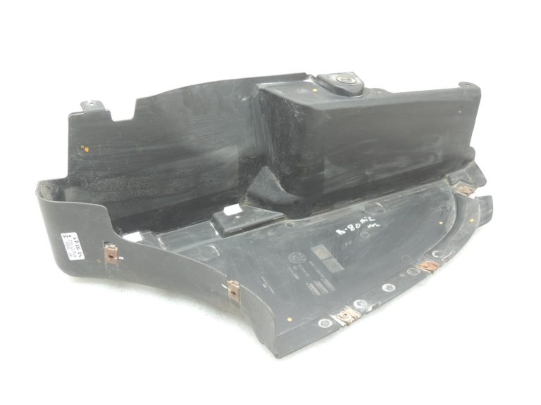 OE BMW F30 F31 F35 F80 aizmugurējā kreisā apakšējā apdare 51757258047