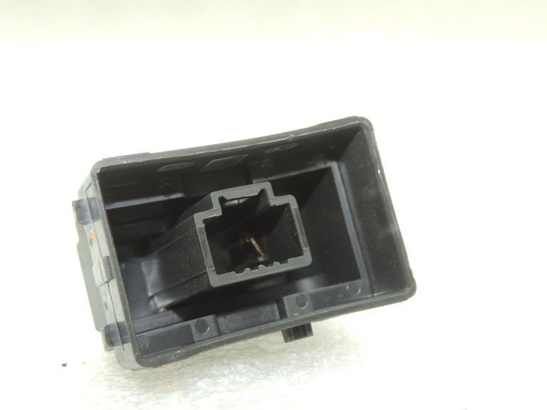 OEM Opel Vivaro B Renault Trafic III slēdzis 684920647R