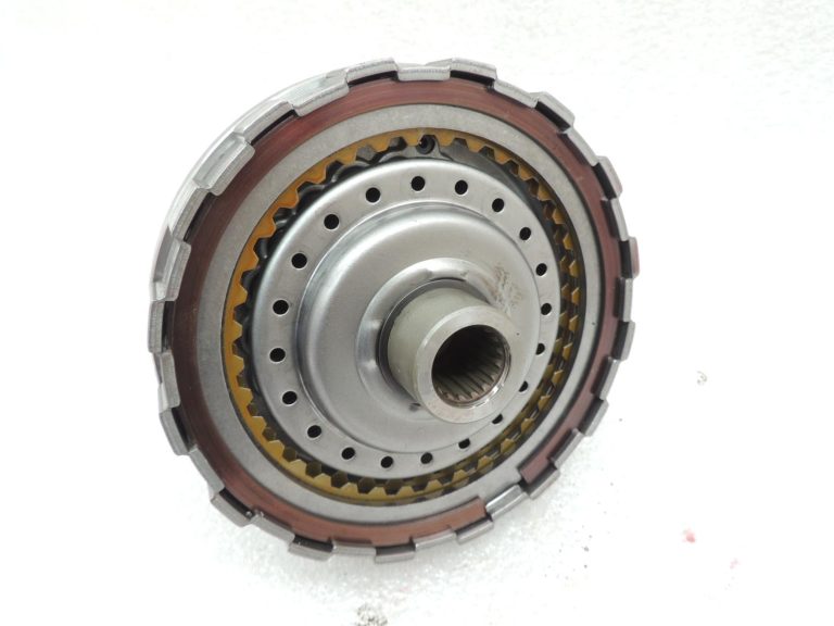 Oriģinālais Suzuki SX4 I RW416 1,6i benzīna automātiskās transmisijas sajūgs 2411068J10