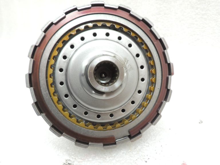 Oriģinālais Suzuki SX4 I RW416 1,6i benzīna automātiskās transmisijas sajūgs 2411068J10
