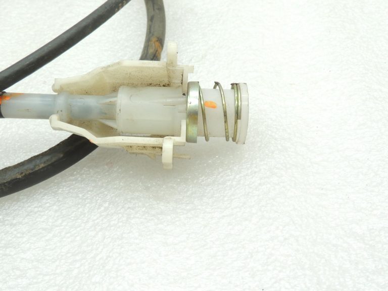 Oriģinālā Mitsubishi L200 K74T spidometra kabelis MR117587 Spidometra kabelis