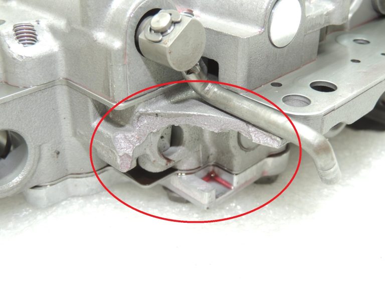 Suzuki SX4 vārstu bloka automātiskā transmisija AISIN 60-40 LE 2650079J11