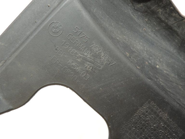 BMW F20, F21, F22, F30, F31 priekšējā kreisā riteņa arkas apdare