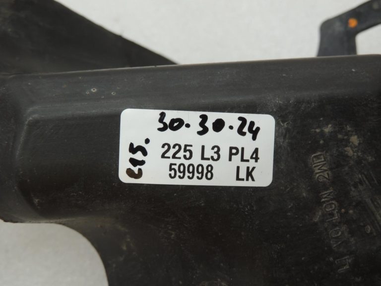 BMW F20, F21, F22, F30, F31 priekšējā kreisā riteņa arkas apdare