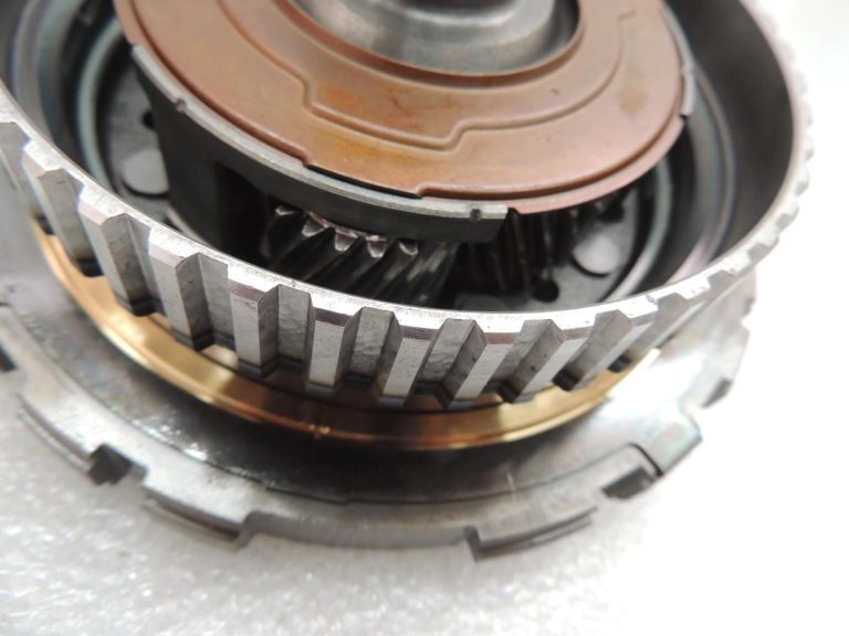 Oriģinālā Suzuki SX4 I RW416 1,6i benzīna automātiskā pārnesumkārba 2494077M10