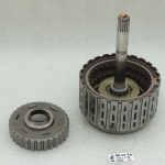 Oriģinālais oriģinālais Suzuki SX4 I RW416 1,6i benzīna automātiskās transmisijas priekšējais sajūgs 2420068J10