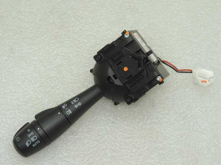 OEM Opel Vivaro B Renault Trafic III pagrieziena signālu slēdzis 95517229