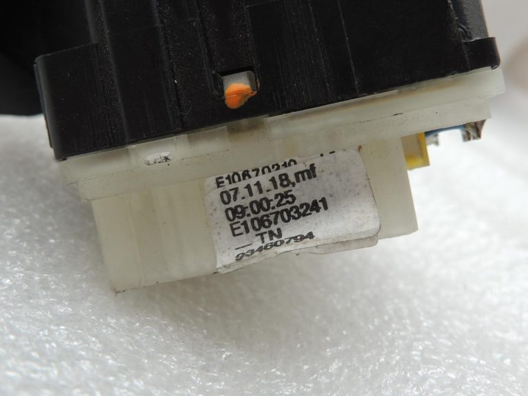 OEM Opel Vivaro B Renault Trafic III stikla tīrītāju slēdzis 95517225
