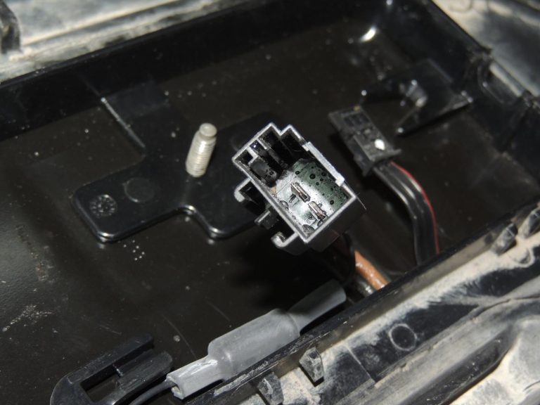 BMW 3\’ F31 +LCI aizmugurējā stikla stikls 51317300721