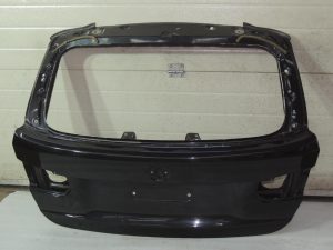 BMW 3\\\' F31 +LCI aizmugurējās durvis 475 melns-safīra metālika 41007314180