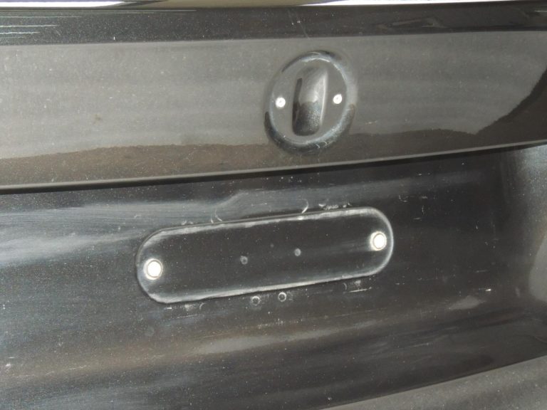 BMW 3\’ F31 +LCI aizmugurējās durvis 475 melns-safīra metālika 41007314180