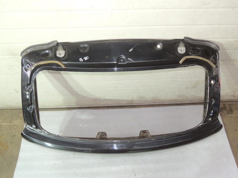 BMW 3\’ F31 +LCI aizmugurējās durvis 475 melns-safīra metālika 41007314180