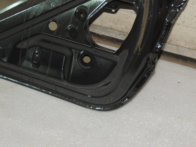 BMW 3\’ F31 +LCI aizmugurējās durvis 475 melns-safīra metālika 41007314180