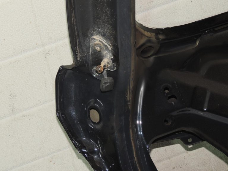 BMW 3\’ F31 +LCI aizmugurējās durvis 475 melns-safīra metālika 41007314180