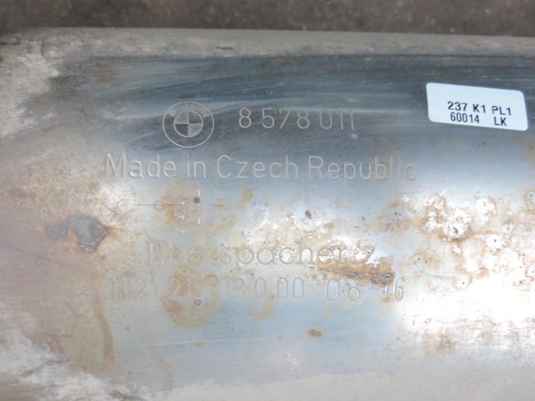 OE BMW F30, F31, F32, F33, F36 dīzeļdzinēju izplūdes sistēmas galvenais klusinātājs 8578011