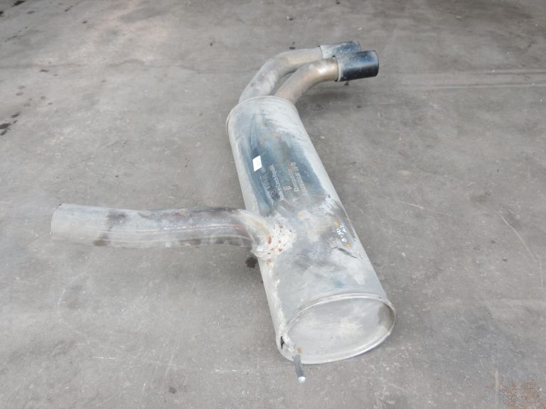 OE BMW F30, F31, F32, F33, F36 dīzeļdzinēju izplūdes sistēmas galvenais klusinātājs 8578011