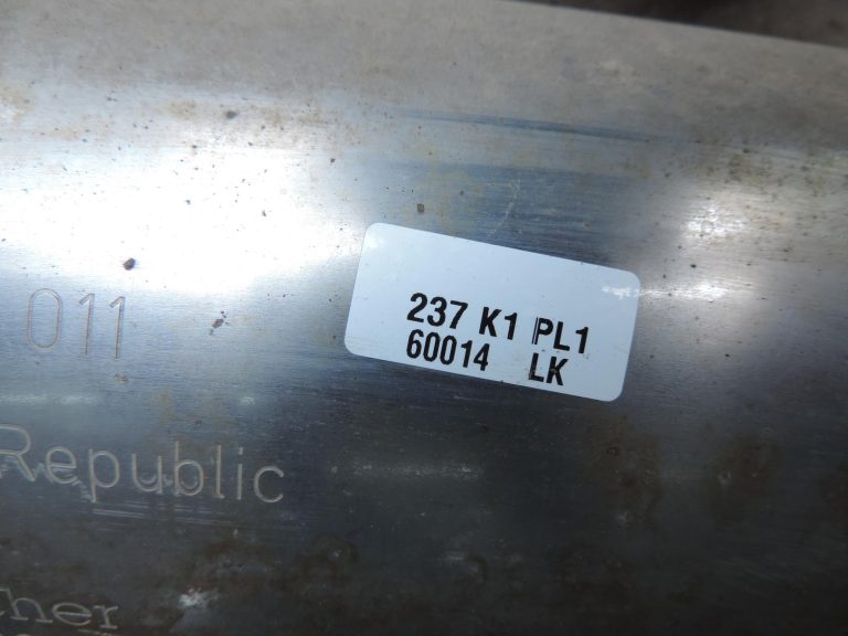 OE BMW F30, F31, F32, F33, F36 dīzeļdzinēju izplūdes sistēmas galvenais klusinātājs 8578011