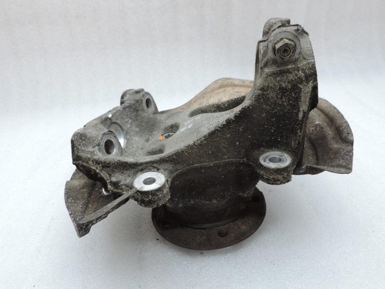 OE BMW F30 F31 F35 priekšējā labā riteņa šarnīrs, riteņa rumba, riteņa gultnis 31216792288