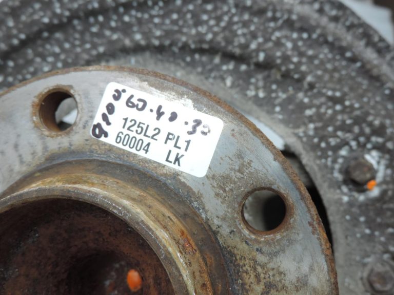 OE BMW F30 F31 F35 priekšējā kreisā riteņa šarnīra, riteņa rumbas un riteņa gultņa komplekts 31216792287