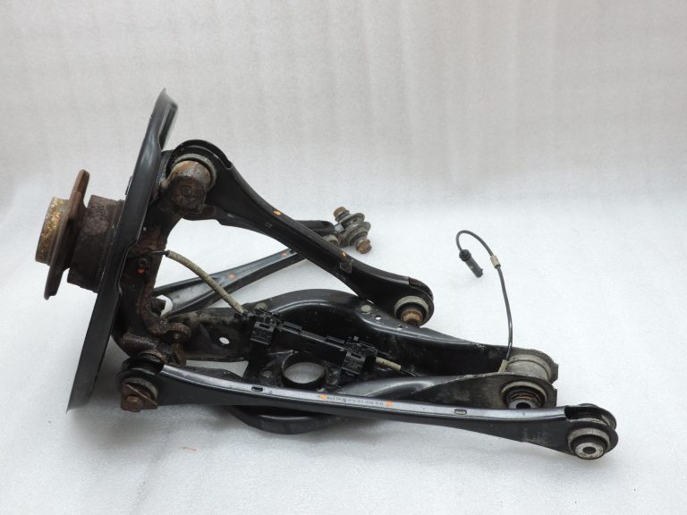 OE BMW 3. sērijas F30, F31, F35 pagrieziena gultnis aizmugurējai asij, kreisā puse 6792525
