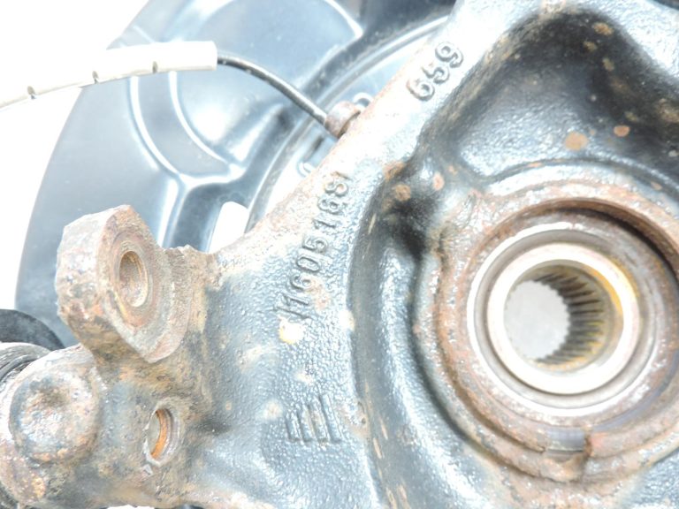 OE BMW 3. sērijas F30, F31, F35 pagrieziena gultnis aizmugurējai asij, kreisā puse 6792525