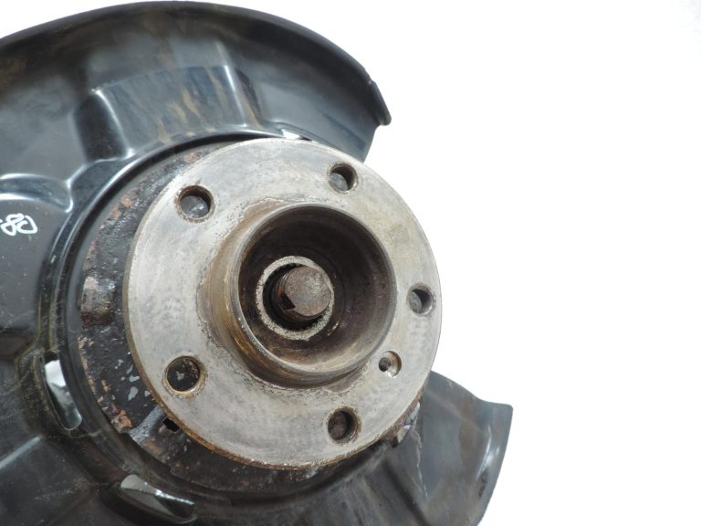 OE BMW 3. sērijas F30, F31, F35 pagrieziena gultnis aizmugurējai asij, labā puse 6792524