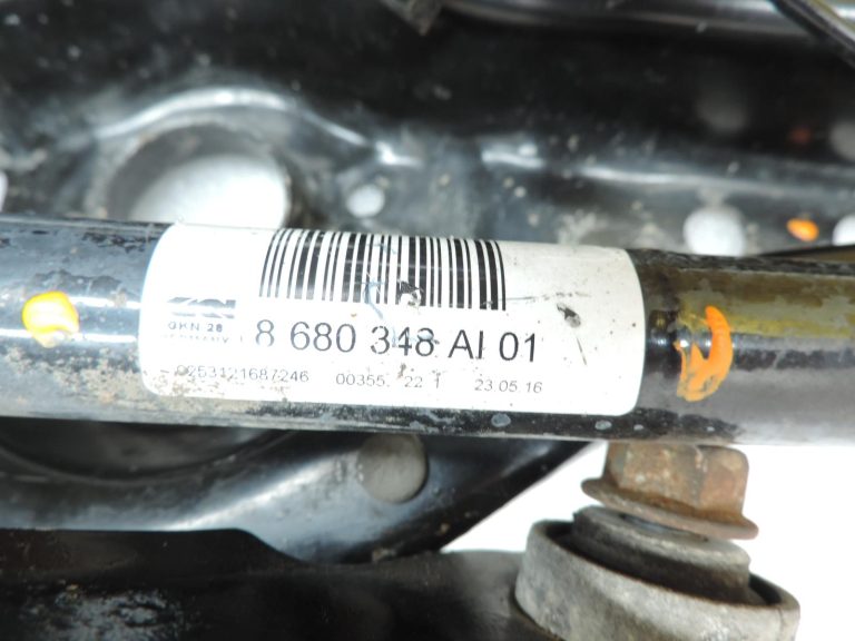 OE BMW 3. sērijas F30, F31, F35 pagrieziena gultnis aizmugurējai asij, labā puse 6792524