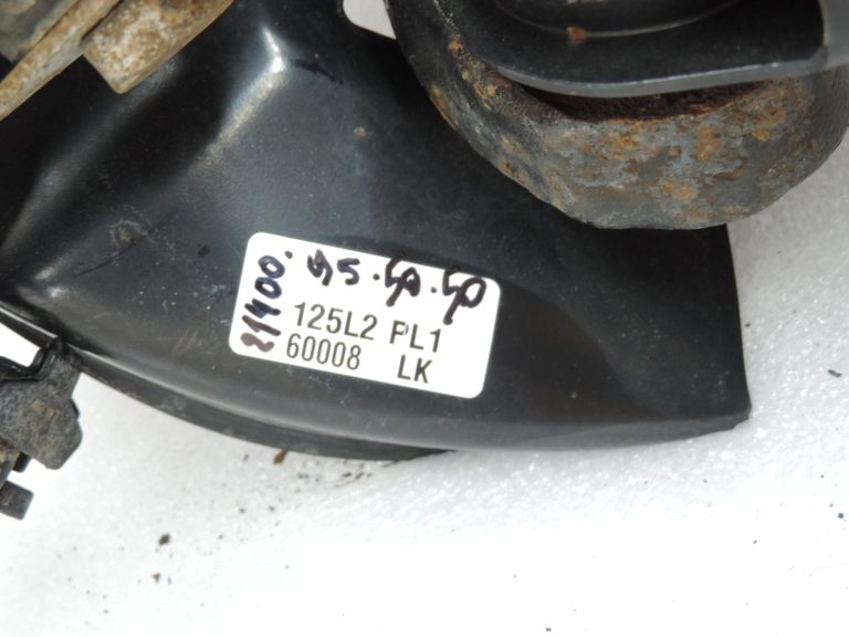OE BMW 3. sērijas F30, F31, F35 pagrieziena gultnis aizmugurējai asij, labā puse 6792524