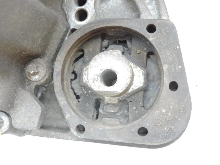BMW X3 E83 ATC400 ATC-400 sadales kārba 27107526278 7526278