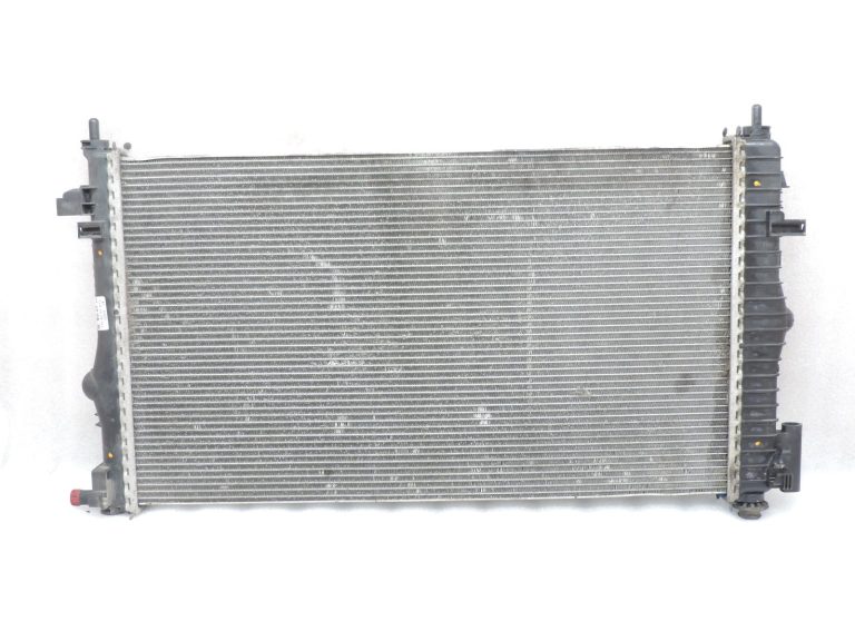 Opel Insignia A 2,0 CDTi ūdens dzesētāja radiators 13241724 Dzinēja dzesēšanas sistēma Radiators 🚨