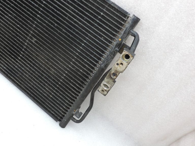 OE BMW F20, F21, F22, F30, F31 gaisa kondicionēšanas kondensators, AC radiators 64506804722