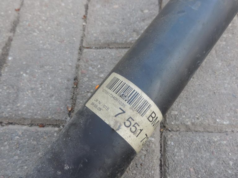 |BMW E60 E61 automātiskās pārnesumkārbas kardāna vārpsta, garums 1628 mm, 7551734