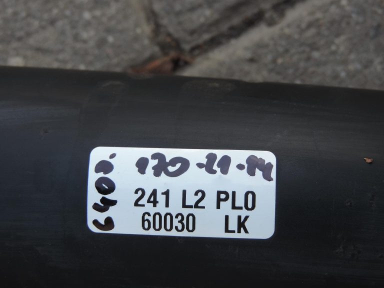 |BMW E60 E61 automātiskās pārnesumkārbas kardāna vārpsta, garums 1628 mm, 7551734