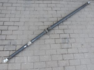 Volvo XC90 2,4D D5 automātiskā pārnesumkārba kardāna vārpsta 8689886