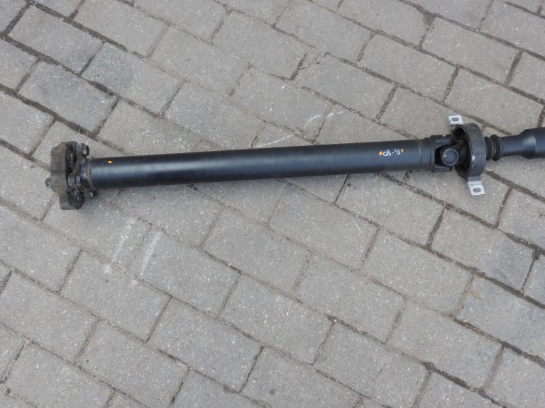 BMW F22, F30, F31, F32 automātiskā pārnesumkārba, kardāna vārpsta, garums 1571 mm, 8605231