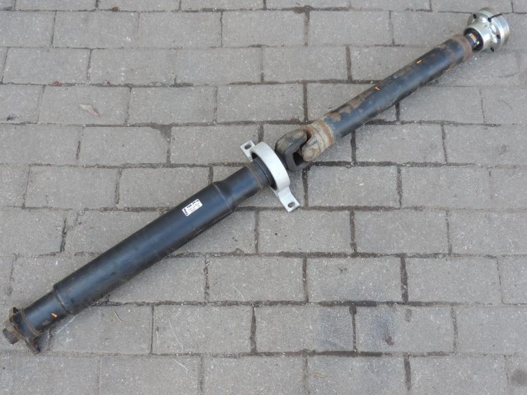 BMW X3 E83 mehāniskā pārnesumkārba kardāna vārpsta, garums 1252 mm, aizmugurējā, 26103414709
