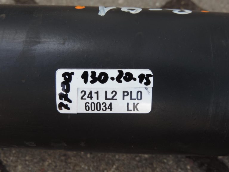 BMW X3 E83 mehāniskā pārnesumkārba kardāna vārpsta, garums 1252 mm, aizmugurējā, 26103414709