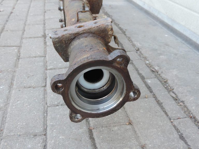 Ford Ranger P375 TKE 2.2 TDCi aizmugurējās ass korpuss EB3G-4001-BWC